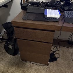 IKEA MALM Desk + MILLBERGET Swivel Chair – Study/Office Set