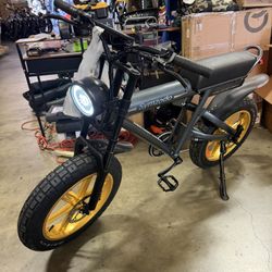 SYMZODO 48V 20Ah 840W- 35MPH-RANGE 45 MILES  Symzodo F20 moped-style electric bike features distinctive yellow wheels and a fat-tire https://offerup.c