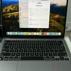 MacBook Air M2