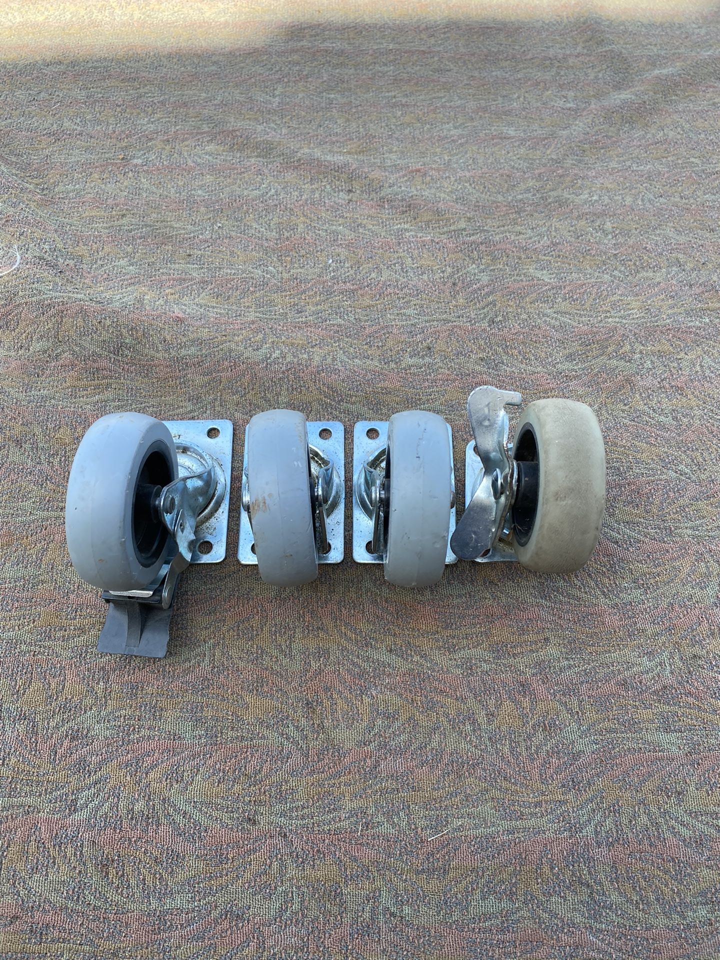 Casters 3”