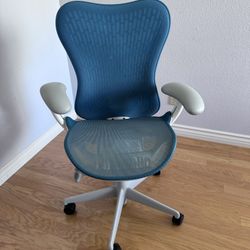 2021 Herman Miller Mirra 2 Chair - Dark Turquoise