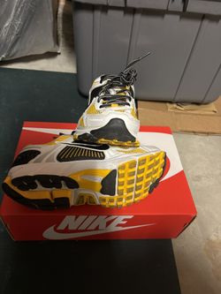 Used Men's 8.5. Nike Vomero