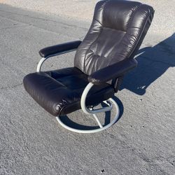 Comfortable Leather Chair