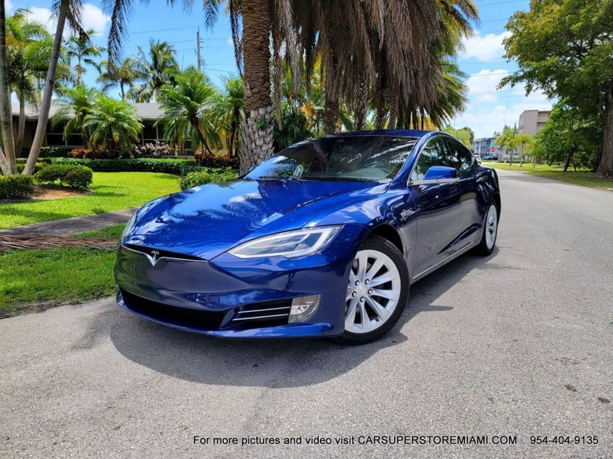 Like New 2016 Tesla Model S 75 - Free Unlimited Supercharging for Life! Clean title! Autopilot!