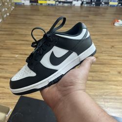 NIKE DUNKS PANDA 
