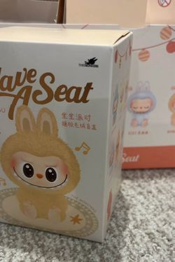 Have A Seat Labubu Zizi