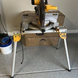 Dewalt 12 In Miter Saw And Heavy Duty Work Stand