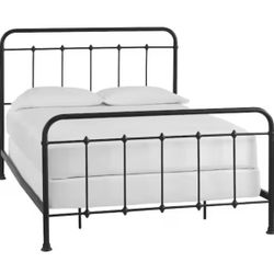 Dorley Farmhouse Black Metal Queen Bed