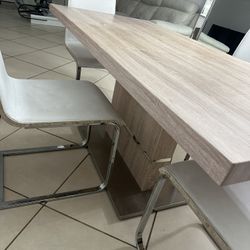 Dinning Table 