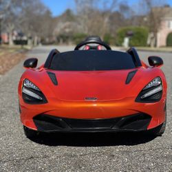 McLaren 720S Kids Ride-On Car – Excellent Condition!