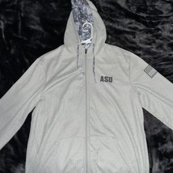 Sweaters/ Windbreaker 