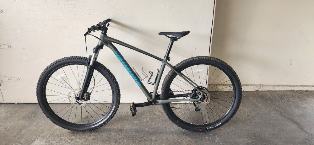 Specialized Rock Hopper Mountain Bike