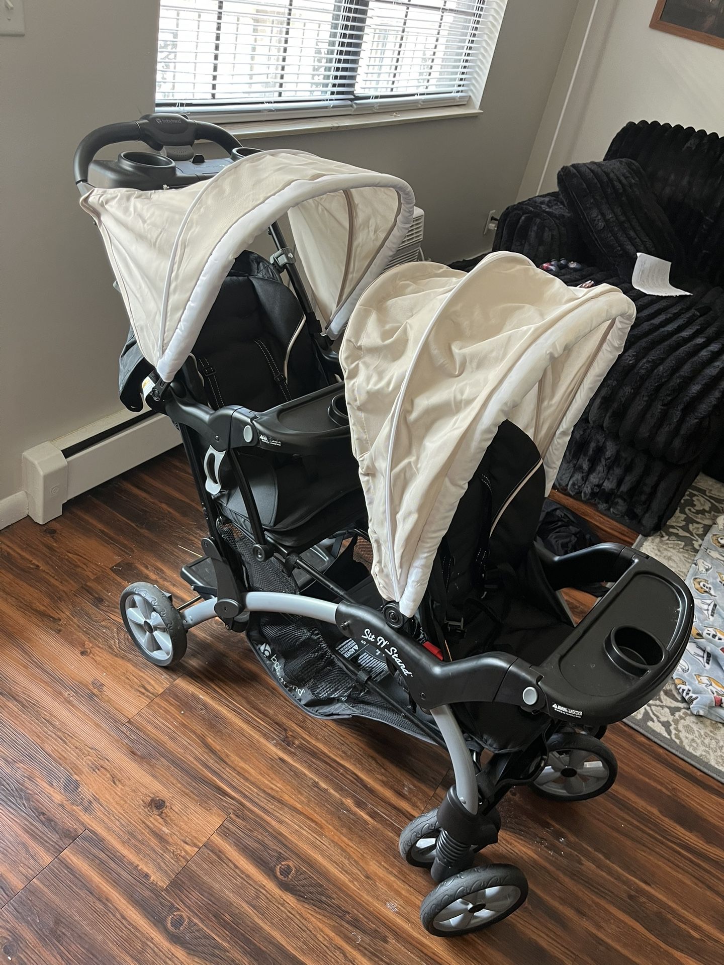 TWIN STROLLER