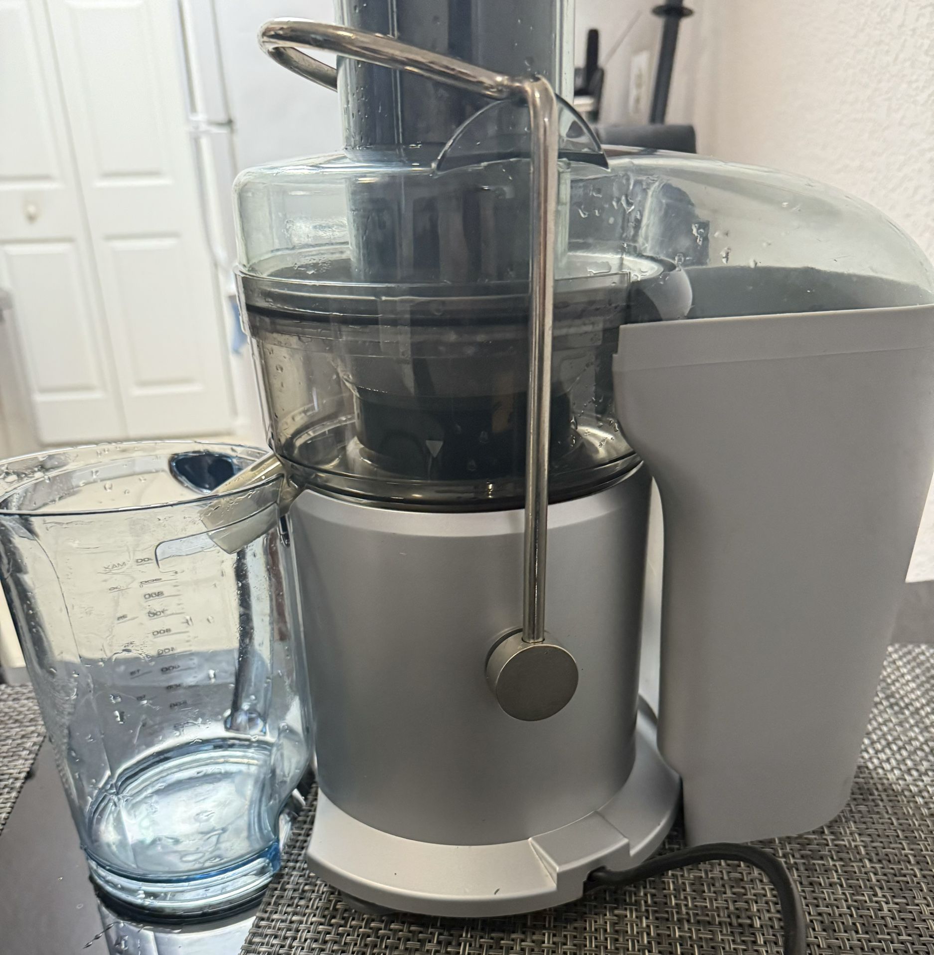 Juicer Machine/ máquina exprimidora