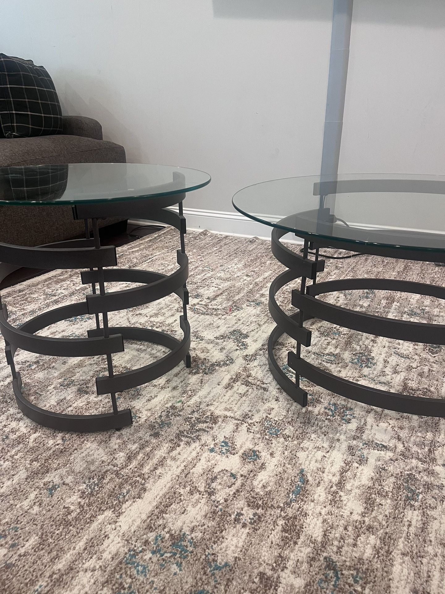 Accent/Coffee Table Set