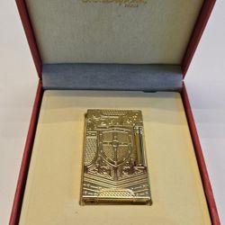 Gold Butane Gas Lighter, Hand-Carved Shield Retro Lighter, Side-Slide Ignition Torch Lighter, Classic Soft Flame Lighter, Adjustable Flame Size