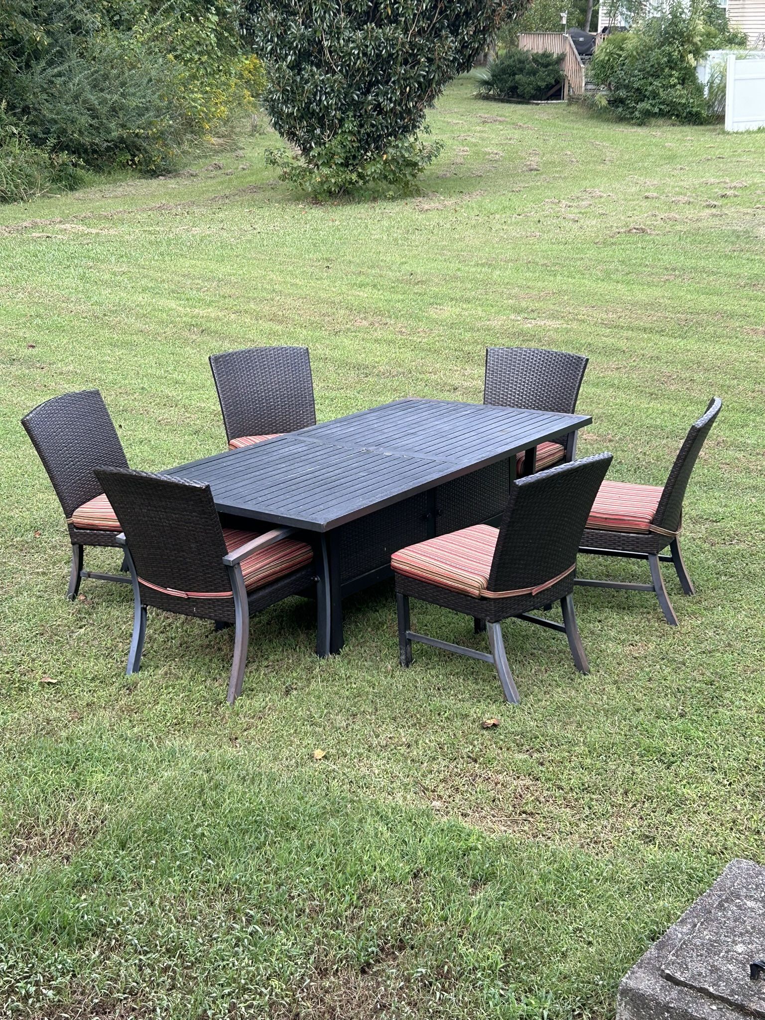 Outdoor Dining Table with 6 Chairs
