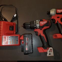 MilwaukeeM18 18V Lithium-Ion Brushless Cordless Hammer Drill/Impact Combo Kit (2-Tool) with 5.0 Battery, Charger 