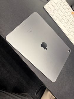 iPad Air 4th Generation with Apple Pen
