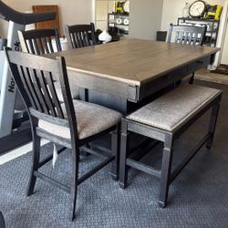 6 Person Dining Table 