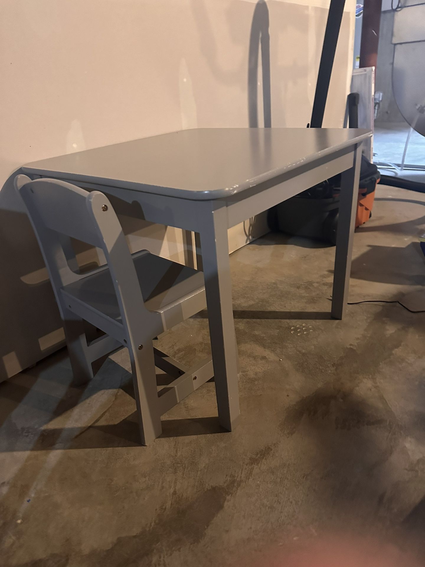 Kids Table With Chair 