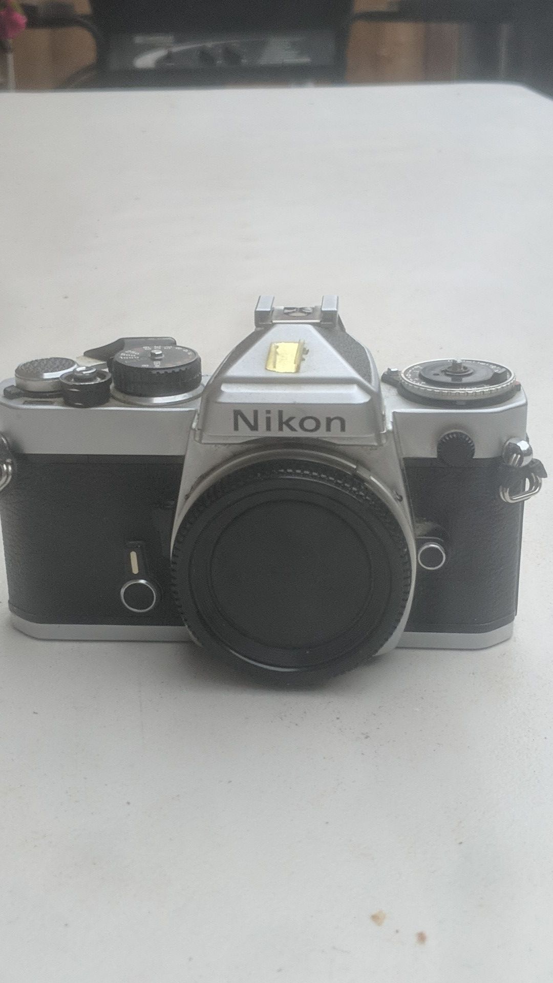 Nikon FE 35mm film camera body