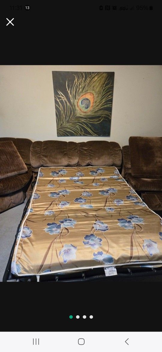 Sectional/Sofa/couch FREE