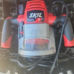 Skil  Router  2 Hp new