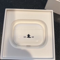 Don Julio 1942 Branded Apple Air pod Pros 