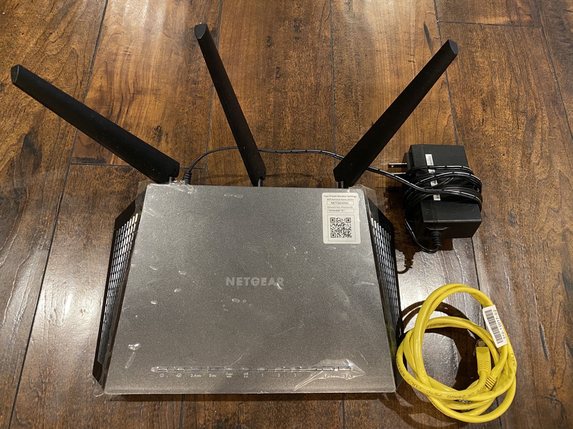 Netgear AC1750 WiFi router R6700