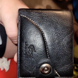 Lacoste top wallet sale
