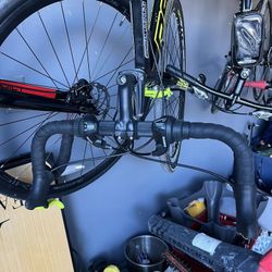 Road Bike - Medium