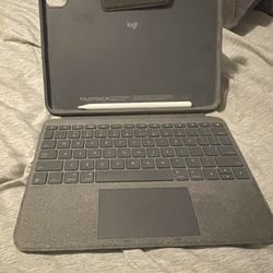 Logitech Folio Touch iPad Keyboard case