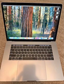 MacBook Pro 15" – 2.2GHz 6-Core i7, 32GB RAM
