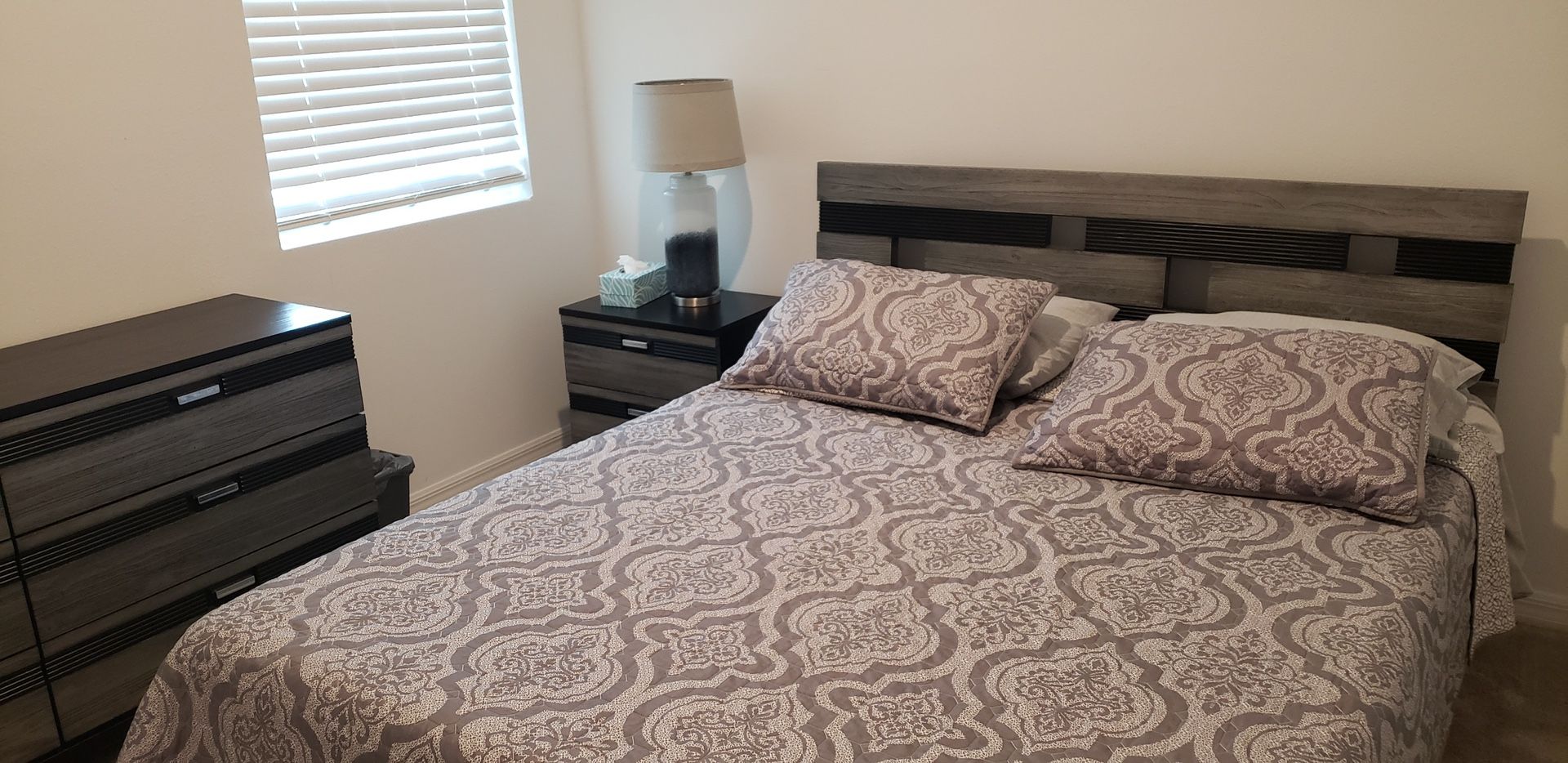 Queen Bedroom Set
