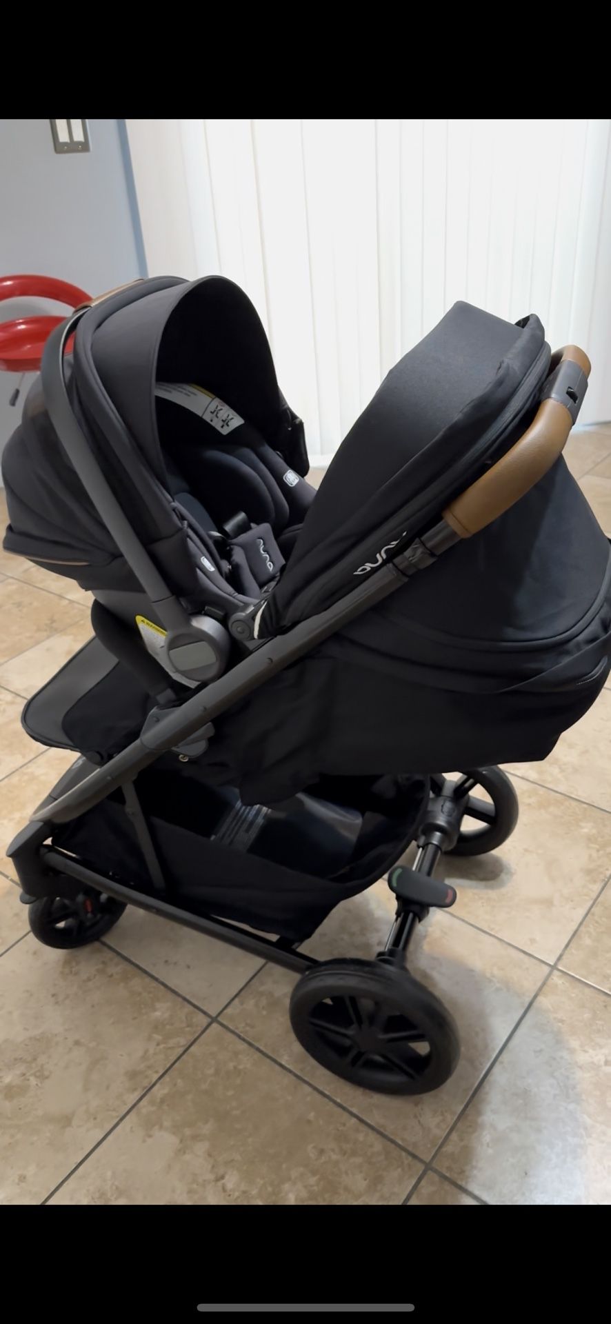 Nuna Car Seat And Stroller Combo