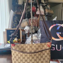 Authentic Gucci GG Classic Brown CROSSBODY BAG- USED(PRE-LOVED)