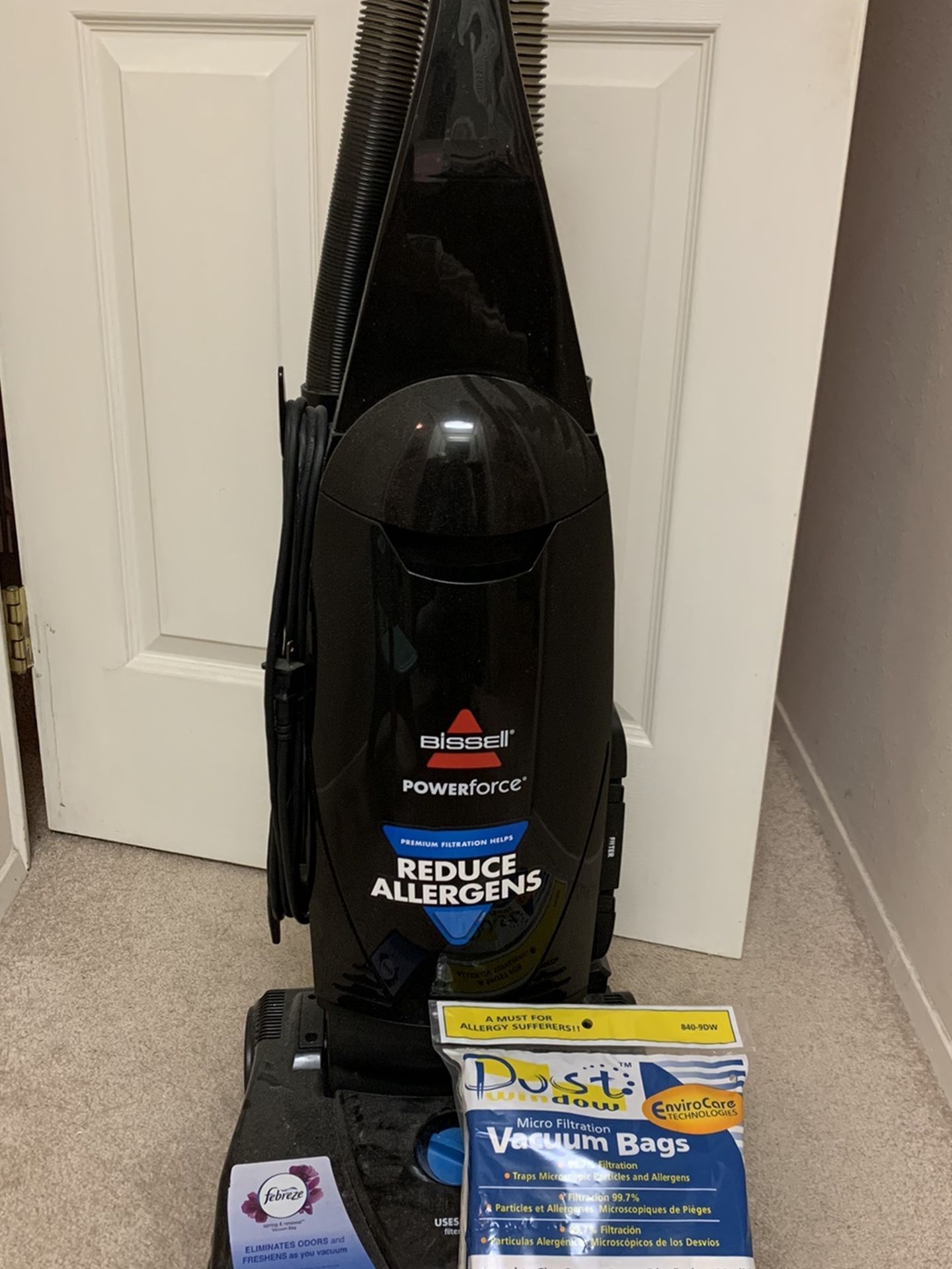 Vacuum with FREE 9 Vacuum Bags