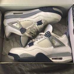 SIZE 9.5 MIDNIGHT NAVY 4S