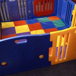 Baby Play Yard 5ft X 5ft With Mat