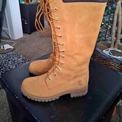 Beautiful 👢 ** OVER THE CALF TIMBERLAND BOOTS*