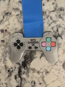 5K Runner Medal- Retro PlayStation Controller