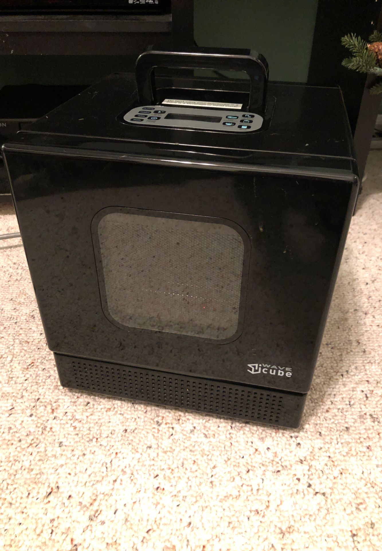 Working GC Iwave Cube portable microwave