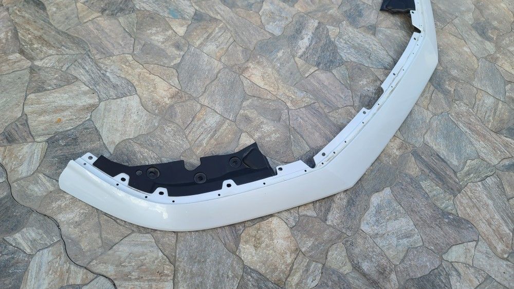 2023 - 2025 HONDA ACCORD FRONT GRILLE UPPER COVER MOLDING USED OEM GENUINE. alm