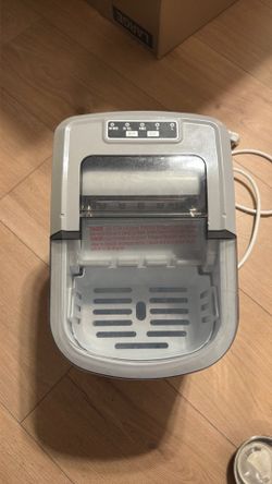 Ice maker