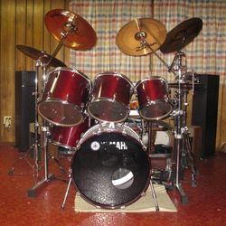 Yamaha Birch Custom Drumset