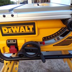Dewalt 7480 10" table saw *mint condition*