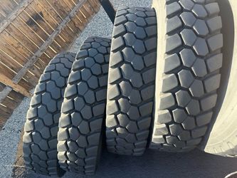 11r24.5 bridgestone