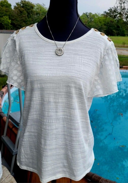 89th + Madison Elegant White Women's Top
