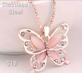 Rose gold butterfly necklace